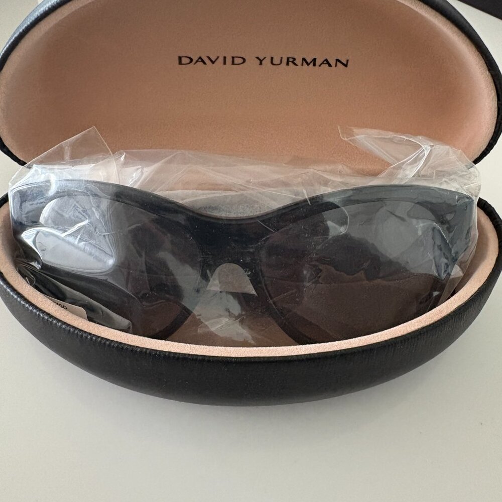 David Yurman Black Onyx Sunglases - Picture 6 of 10
